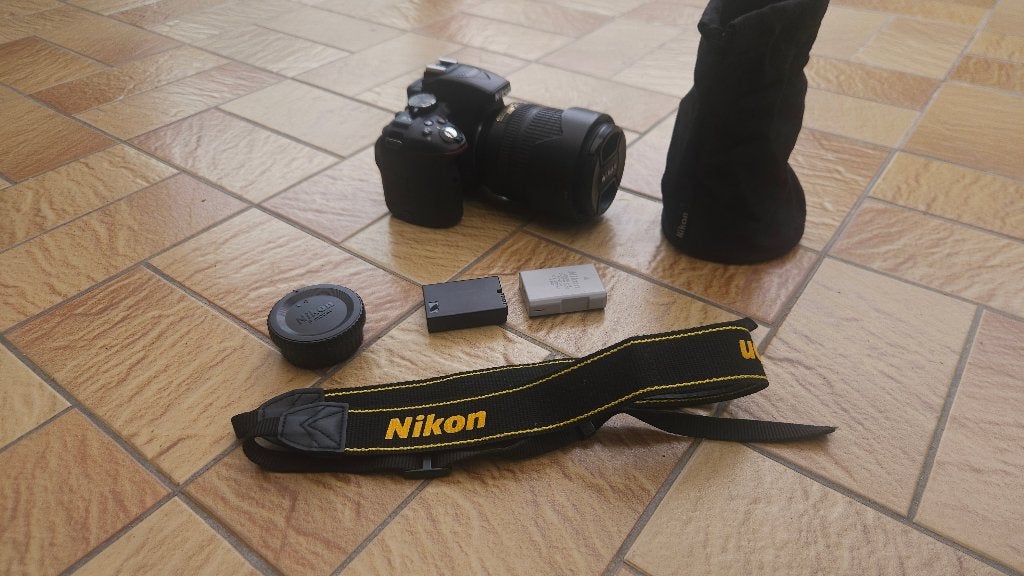 Nikon D5300 + 35-105mm 3.5-5.6f lens + accessoires, Audio, Tv en Foto, Ophalen, Gebruikt, Spiegelreflex, 4 t/m 7 keer
