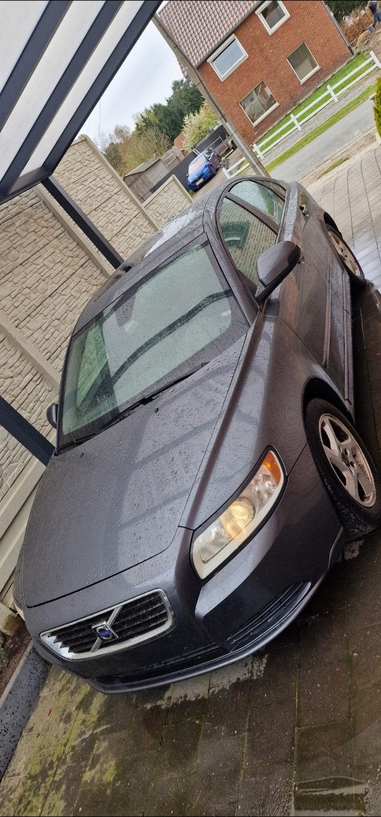 Volvo S40 diesel 1.6 année 2010, Autos, Achat, Attache-remorque, Entreprise, S40