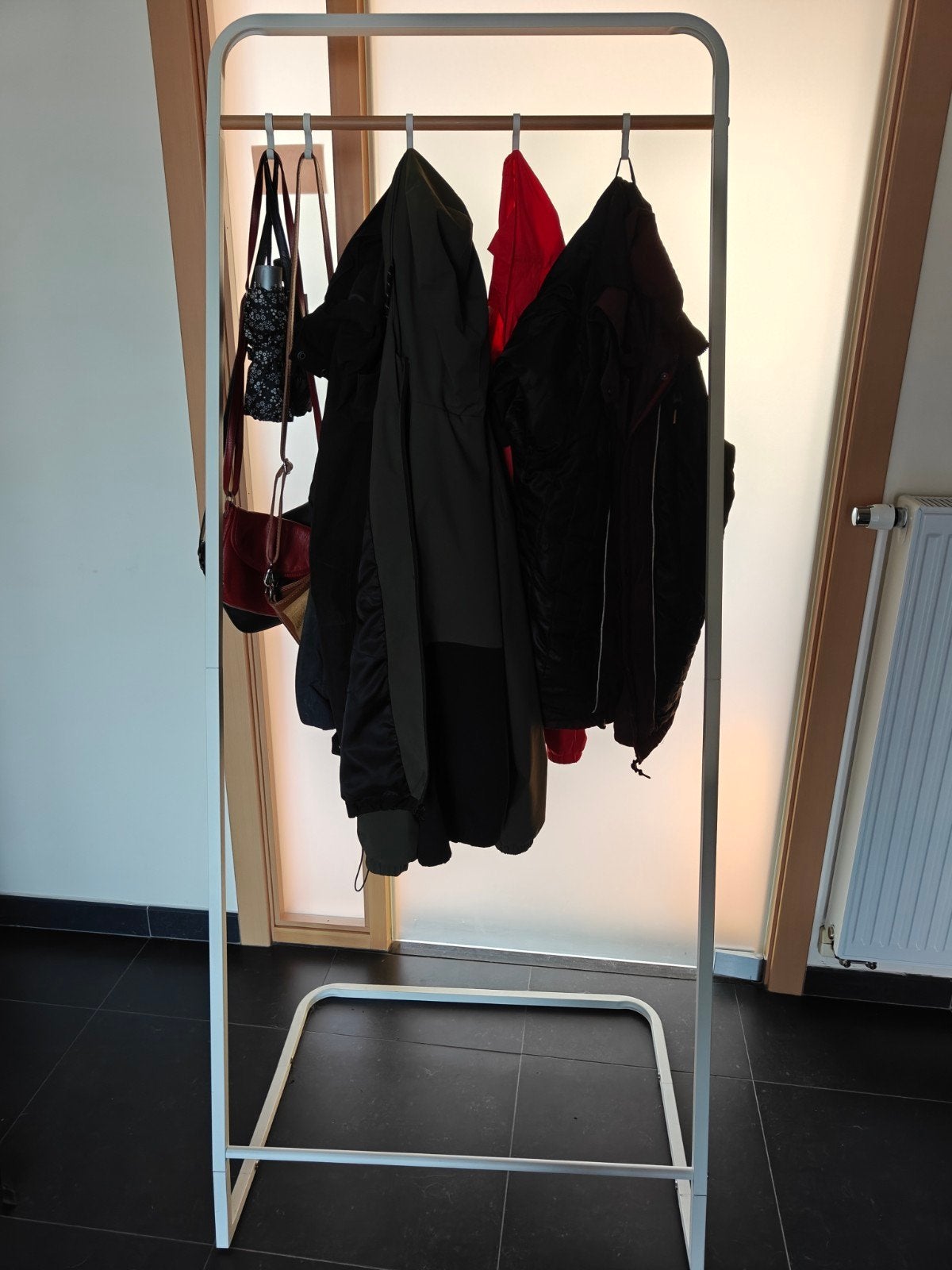 Wit kledingrek, Kleding | Dames, Kledingrekken, Ophalen