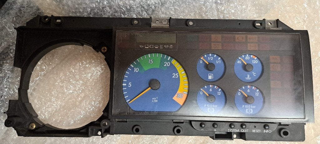 dashboard mercedes benz, Ophalen, Gereviseerd, Mercedes-Benz, Elektronica en Kabels