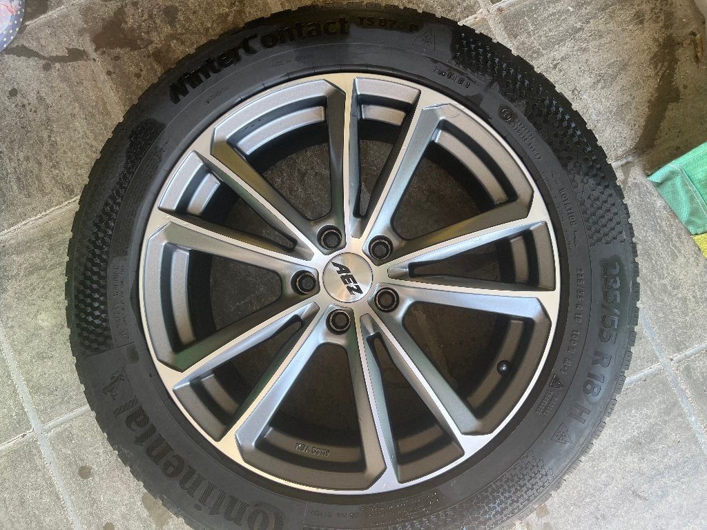 4 Jantes Alu Origine Volvo XC40 – Montées avec 4 Pneus hiver, Ophalen, 18 inch, Gebruikt, Banden en Velgen