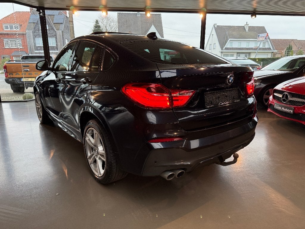 BMW X4 xDrive 30d M-Sport* Pano*Leder*Camera*Trekhaak*258PK, Auto's, 2410 kg, 2993 cc, Leder, Parkeerassistent