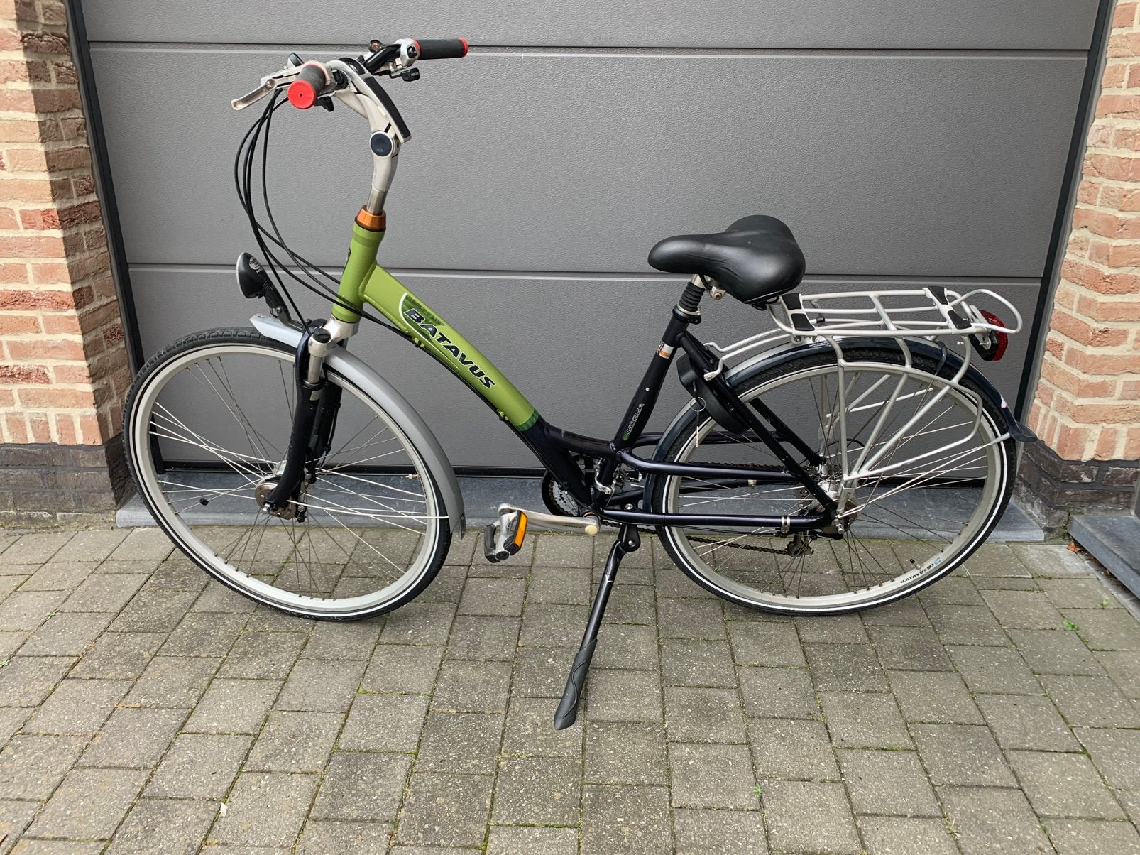 Damesfiets batavus, Fietsen en Brommers, Ophalen, Zo goed als nieuw, Versnellingen