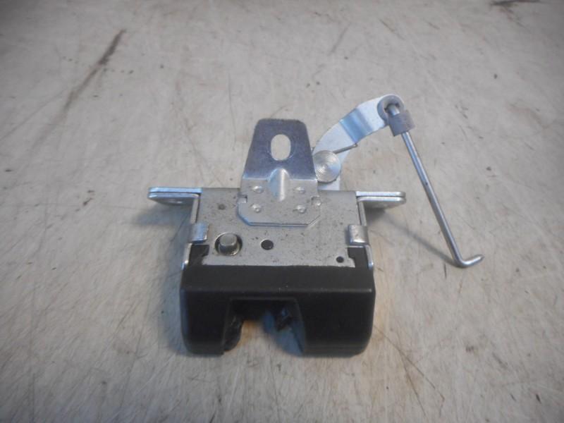 SLOTVANGER ACHTERKLEP Opel Corsa C (F08 / 68) (90534769), Gebruikt, Opel
