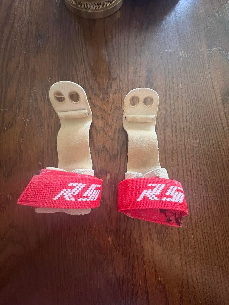 Leertjes/Grips, voor 6/7 jaar, maat 0, Sports & Fitness, Gymnastique, Enlèvement, Utilisé, Rouge, Matériel