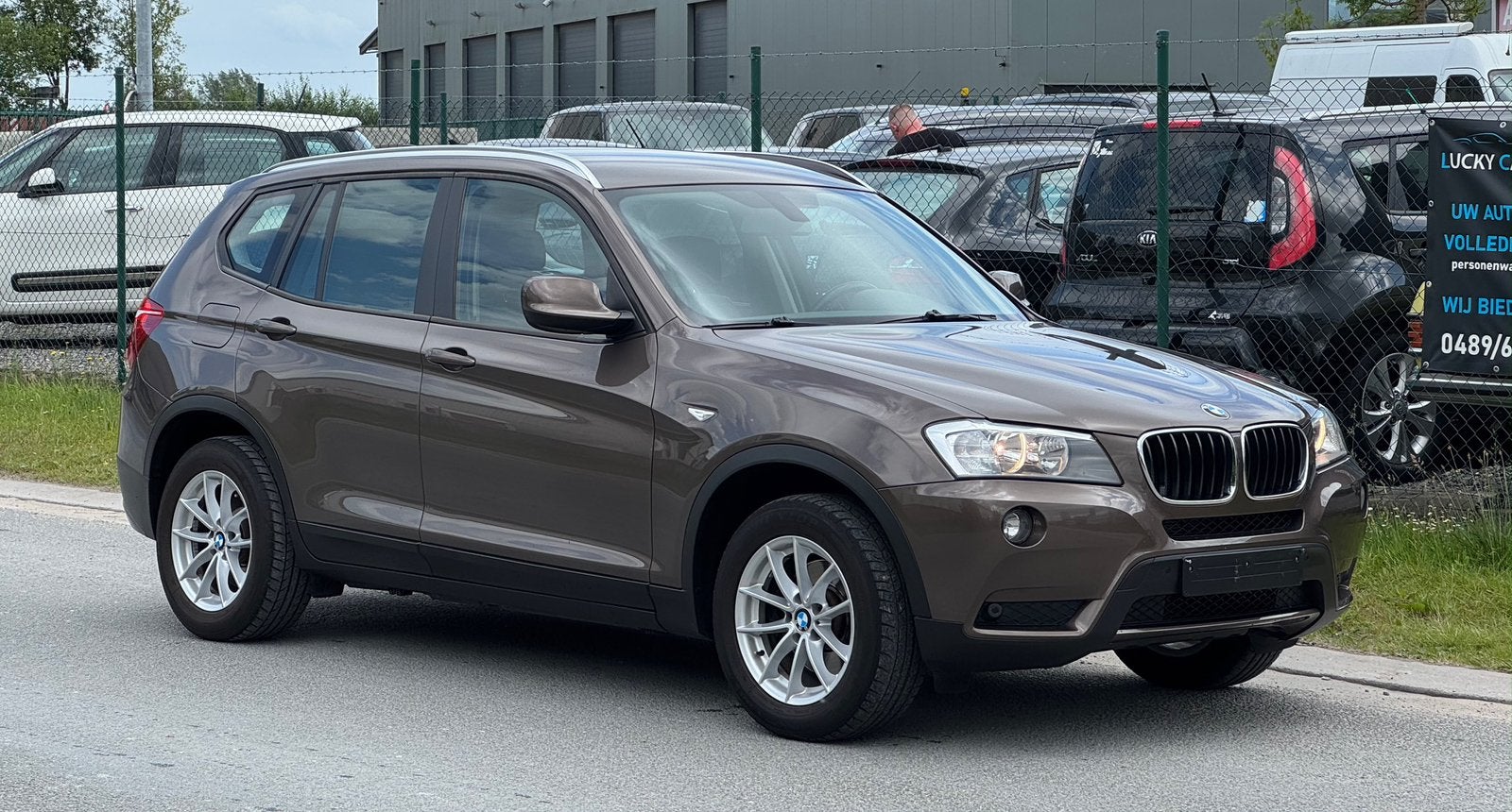 Een prachtige bmw x3 zeer proper zowel buiten + keuring, Auto's, BMW, Euro 5, Zwart, Overige kleuren, https://public.car-pass.be/vhr/753f6235-b341-470f-87dc-db26de915bab