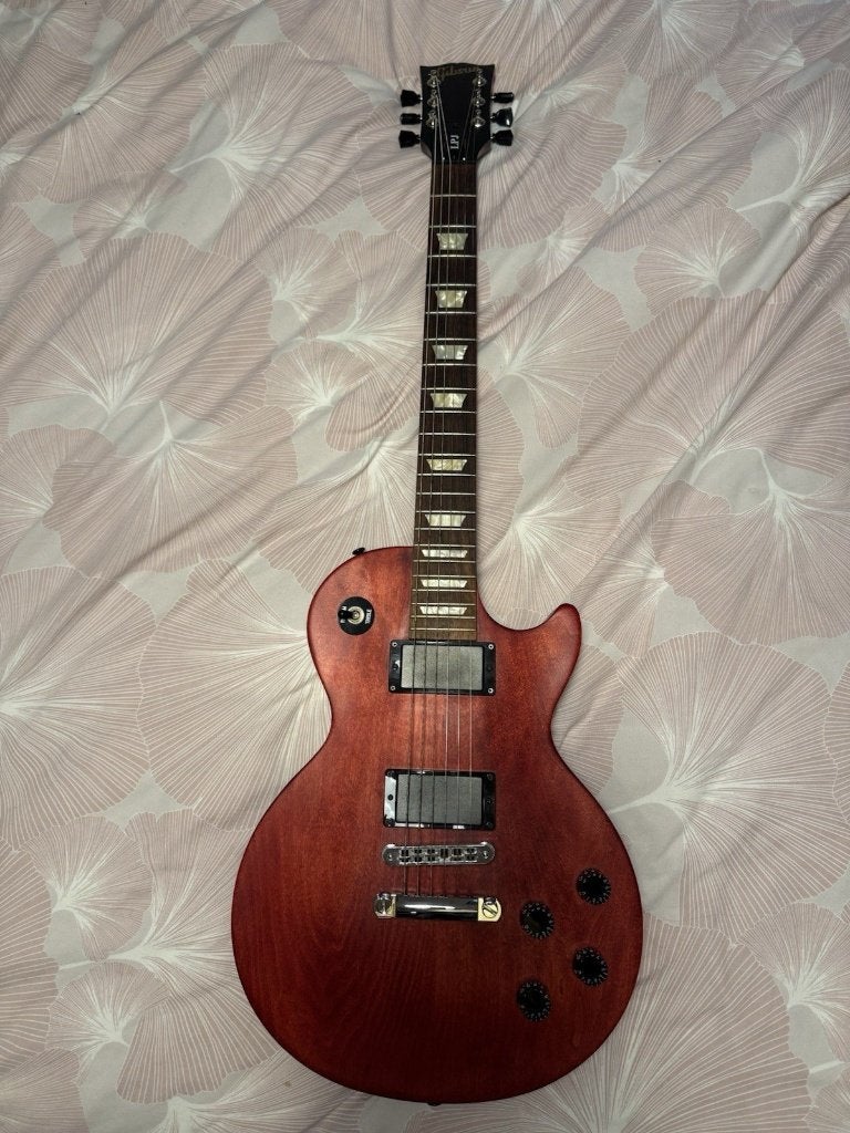 Gibson Les Paul 2013 LPJ Cherry Satin-gitaar, Muziek en Instrumenten, Snaarinstrumenten | Gitaren | Elektrisch, Gibson, Ophalen of Verzenden
