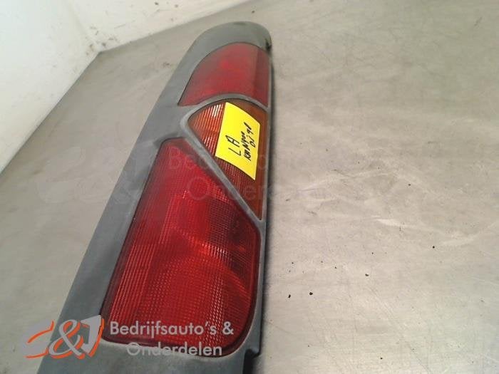 Feu arrière gauche d'un Renault Kangoo, Autos : Pièces & Accessoires, Renault, -, 3 mois de garantie, Utilisé