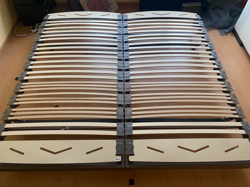 2x lattenbodem met verstelbaar onderstel maat 1x2m, Huis en Inrichting, Slaapkamer | Matrassen en Bedbodems, Ophalen, Zo goed als nieuw