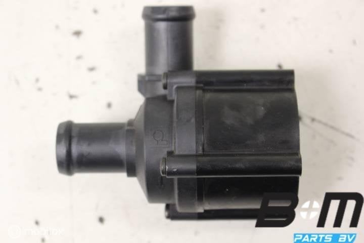 Extra waterpomp Audi Q7 4M, Gebruikt