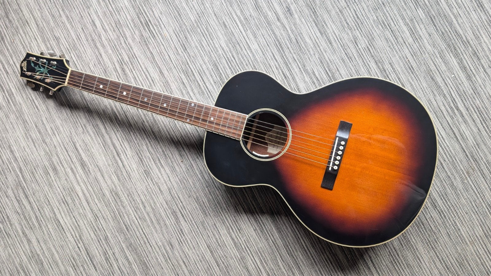 00 The Loar Elektro-akoestische gitaar, Ophalen, Gebruikt, Western- of Steelstringgitaar, Met (piezo-)element