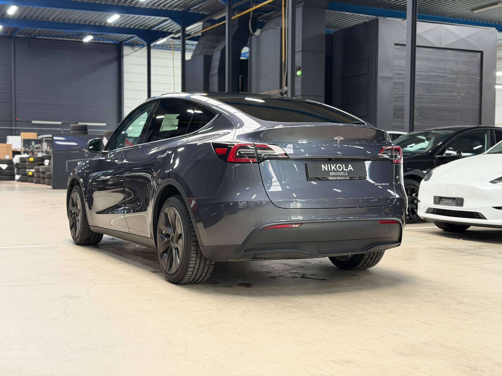Tesla Model Y LONG RANGE - ALL WHEEL DRIVE - AUTOPILOT - ACC, Zwart, 5 zetels, https://public.car-pass.be/vhr/0335bb38-2e77-4670-8a6f-c87d7012c0d7