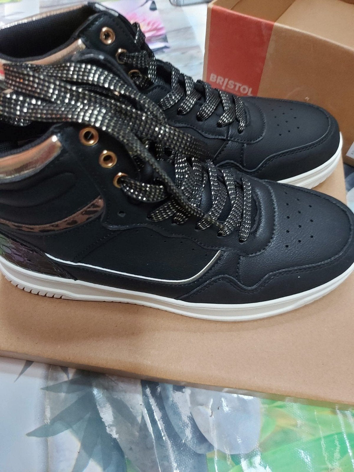basket  feme  neuf  T  39, Ophalen, Nieuw
