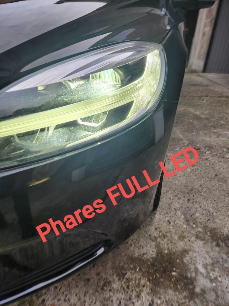 Volvo V40 10/2019 FULL LED TEL NAVI Jalu NV Pneus  CTOK, Autos, Achat, Euro 6, Boîte manuelle, 5 portes