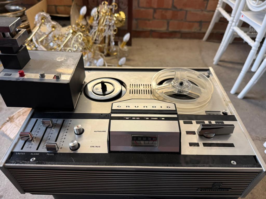 klassieke bandrecorder 1960&Leitz Pradovit C diaprojector, Enlèvement, Magnétophone