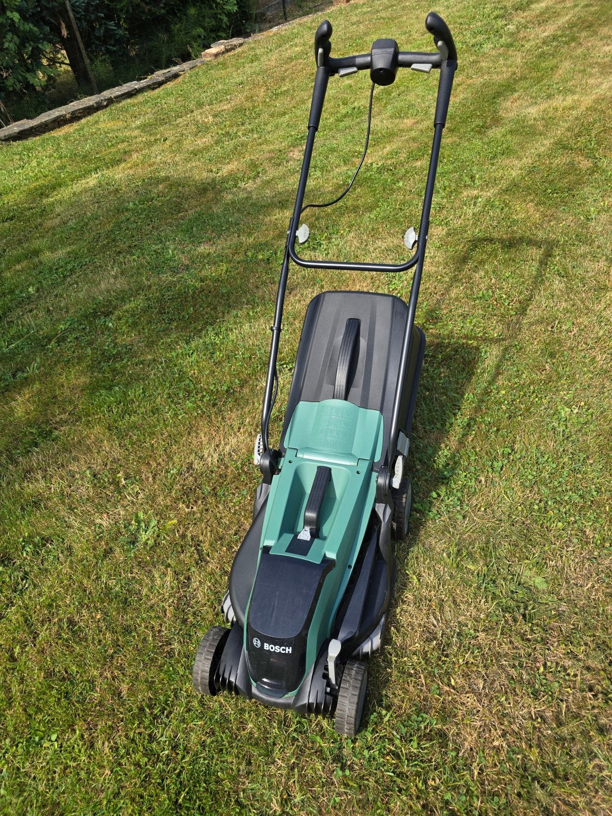 Tondeuse sans fil bosch 36v prix sans batterie, Tondeuses à gazon sur batterie, 30 à 39 cm, Enlèvement, Utilisé