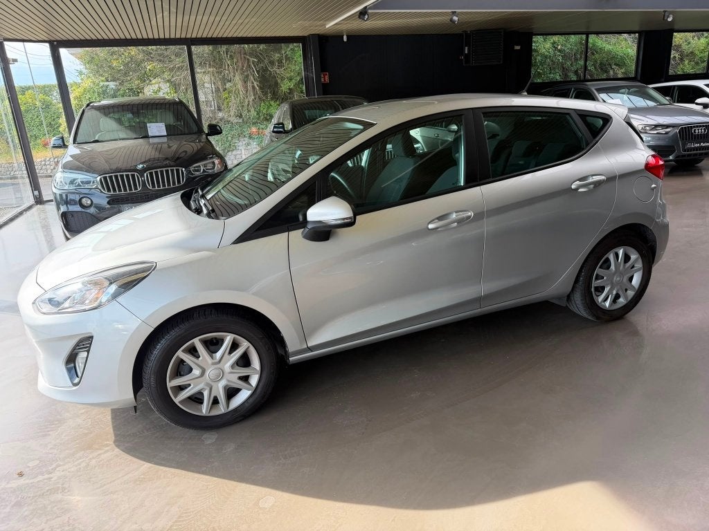 ford fiesta *1.1 essence*13000 km*, Achat, Entreprise, Noir, 5 portes