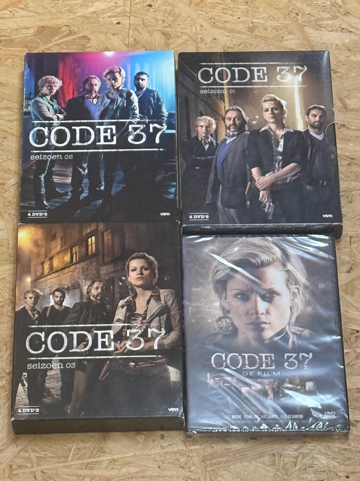 Code 37 compleet, CD & DVD, Enlèvement ou Envoi, Comme neuf