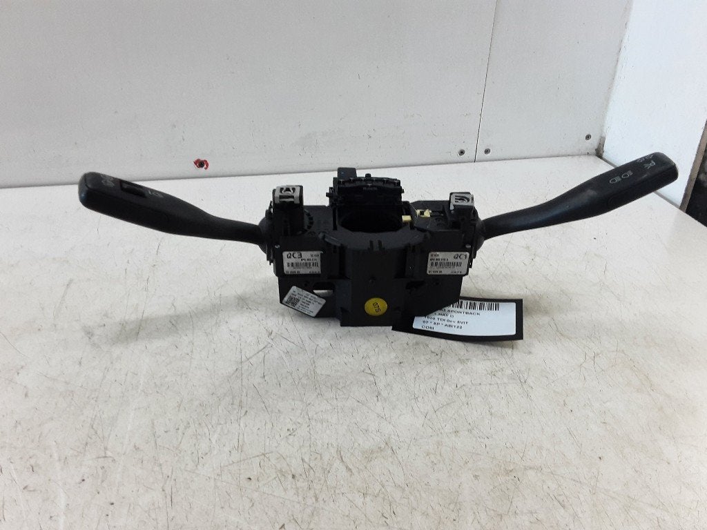 COMMUTATEUR Audi A3 Sportback (8PA) (8PO907137BG), Mevr. I. Hauben, Audi, Utilisé, Rue de l'Espoir 34 34
4030  GRIVEGNÉE, BE