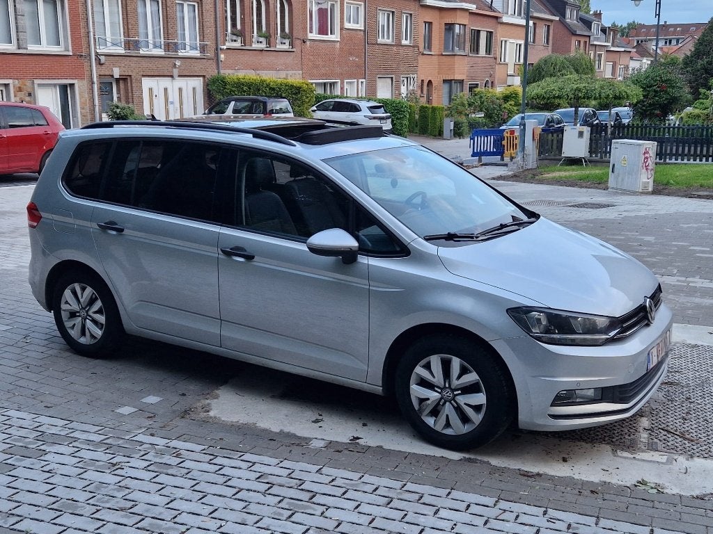 VW Touran Euro6b 7 zitplaatsen volzet 126.400 km, Auto's, Volkswagen, Particulier, Touran, ABS, Adaptive Cruise Control, Airbags