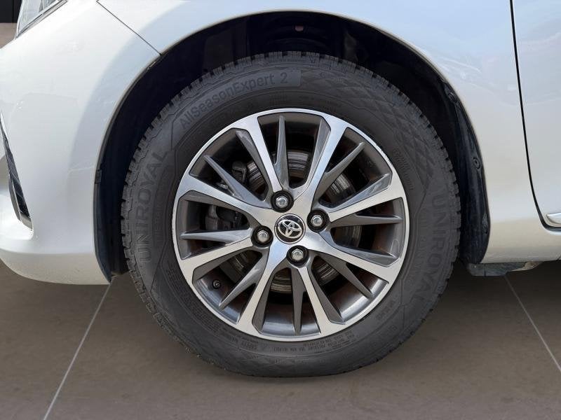 Toyota Yaris Y20, Argent ou Gris, Achat, https://public.car-pass.be/vhr/52deb3fb-e6e3-4d11-b515-4a494c97b185, Euro 6