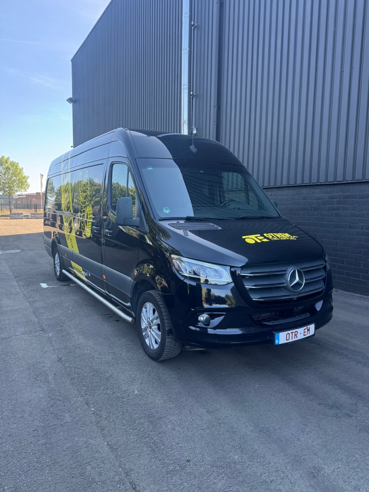 Mercedes-Benz Sprinter 319 CDI V6 – 2021 – 3.5 ton - L3H2, Auto's, Automaat, 4 deurs, 2995 cc, Zwart