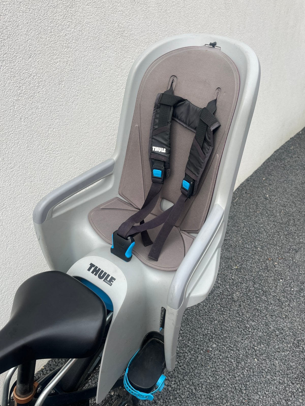 Thule fietsstoeltje ridealong, Ophalen, Gebruikt, Achterzitje, Voetsteuntjes