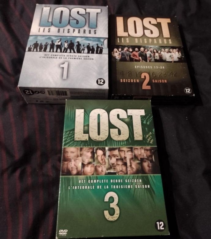 A vendre coffret dvd l'intégral saisons 1,2,3,5 série Lost, CD & DVD, DVD | TV & Séries télévisées, Enlèvement ou Envoi, Saison 1