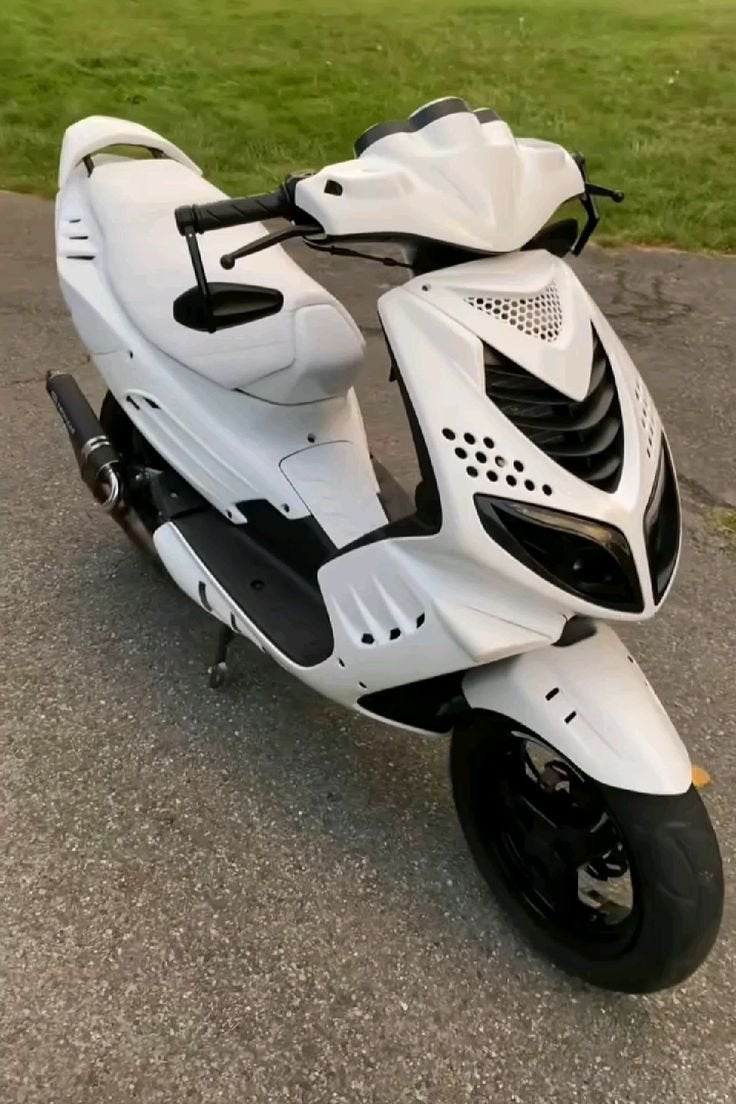 Scooter a klasse gezocht NIET STARTEND, Fietsen en Brommers, Ophalen of Verzenden, Gebruikt, Klasse A (25 km/u), Tweetakt