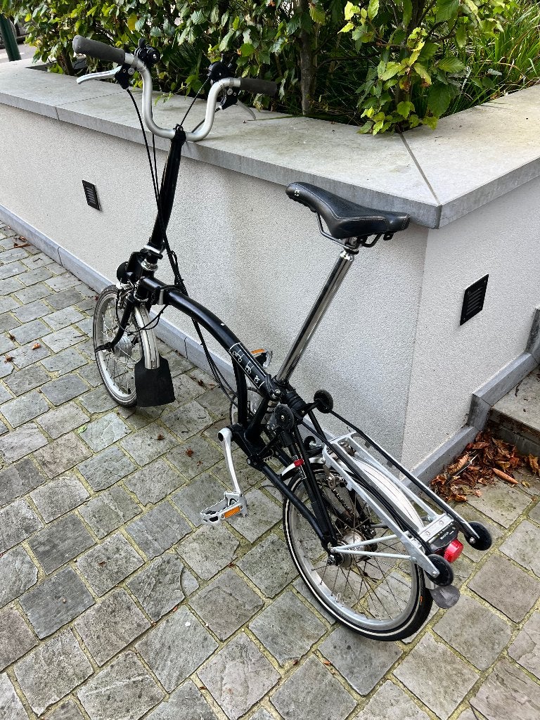 Brompton H6RN Zwarte vouwfiets + Tassen, Ophalen, Gebruikt, Brompton, 14 tot 16 inch