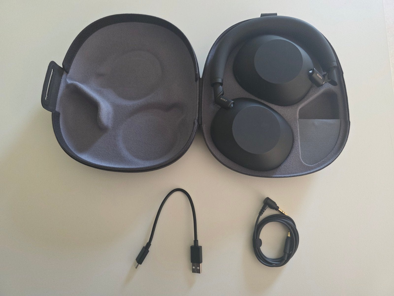 Sony wh-1000x m6, Neuf, Enlèvement ou Envoi, Circum-aural, Surround