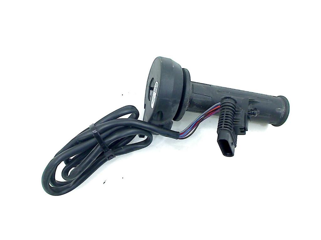 GASHANDVAT BMW G 310 R 2017-2019 (G310R K03) (01-2017/-), Motoren, Dhr. S. di Majo, Gebruikt, Info@cama-motorparts.nl, P.J. Troelstraweg 8 8
3144 CX  MAASSLUIS, NL