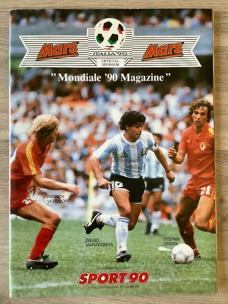 Mondiale 90 magazine van Sport 90, Sport de ballon, Enlèvement ou Envoi, Sport 90, Comme neuf