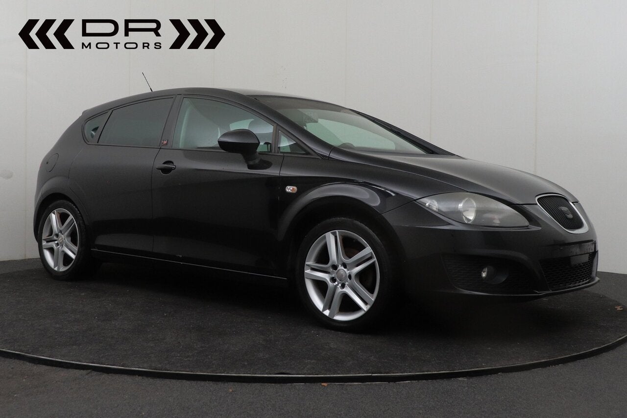 Seat Leon LEON, Auto's, 105 pk, 4 cilinders, Zwart, Bedrijf