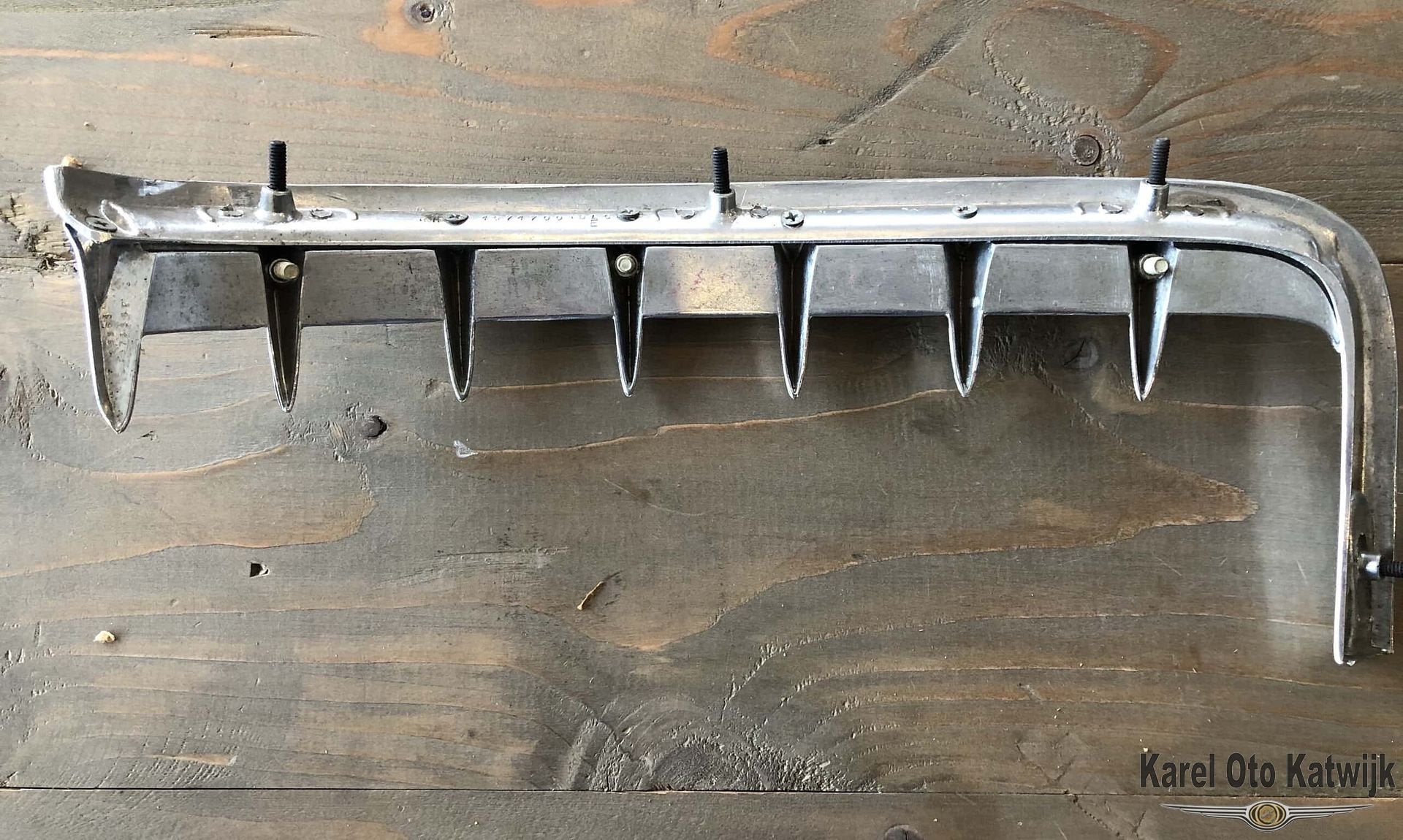Molding Trim Rear Right Quarter Louvers Cadillac Eldorado 19, -, -, Nieuw, Ophalen of Verzenden