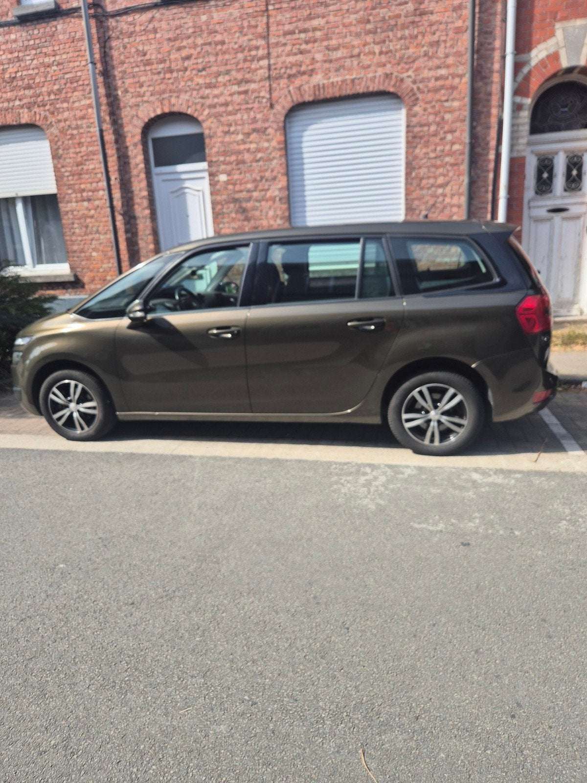 citroen c4 grand picasso 7place 1.6 essence année 2014 km 15