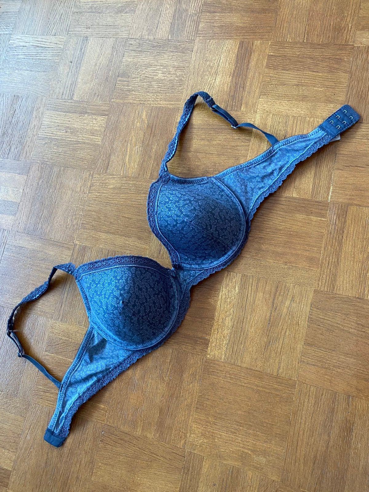 Soutien gorge Esprit gris, Vêtements | Femmes, Sous-vêtements & Lingerie, Enlèvement ou Envoi, Gris, Soutien-gorge