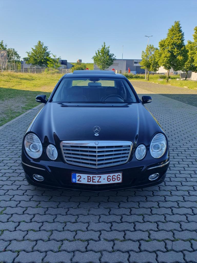 Mercedes E220 CDI 2009, Achat, 4 portes, Boîte manuelle, Noir