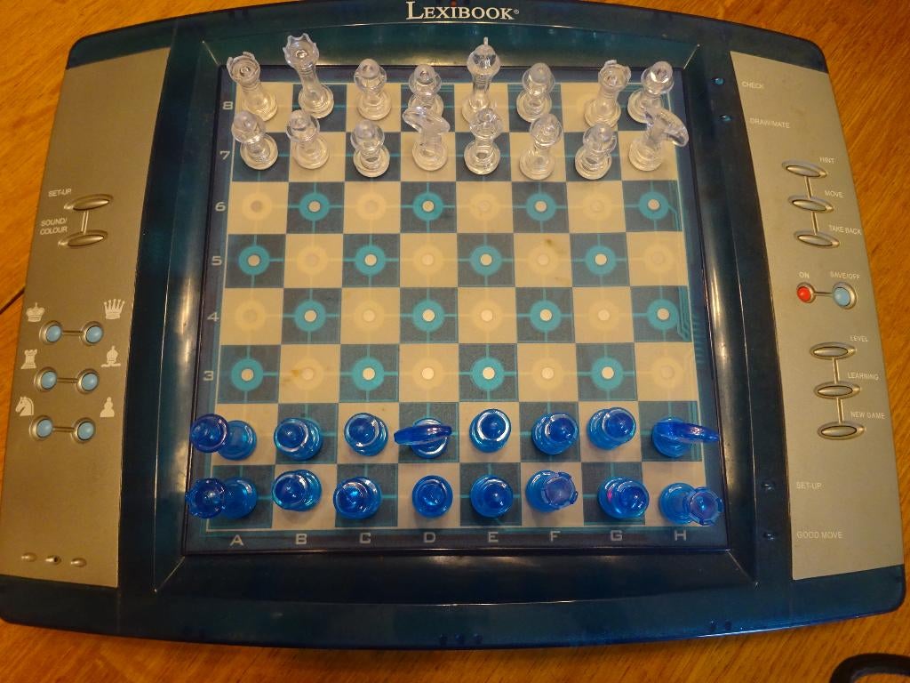 Chesslight schaakset van het merk LEXIBOOK, compleet, Hobby en Vrije tijd, Een of twee spelers, Ophalen of Verzenden, Gebruikt