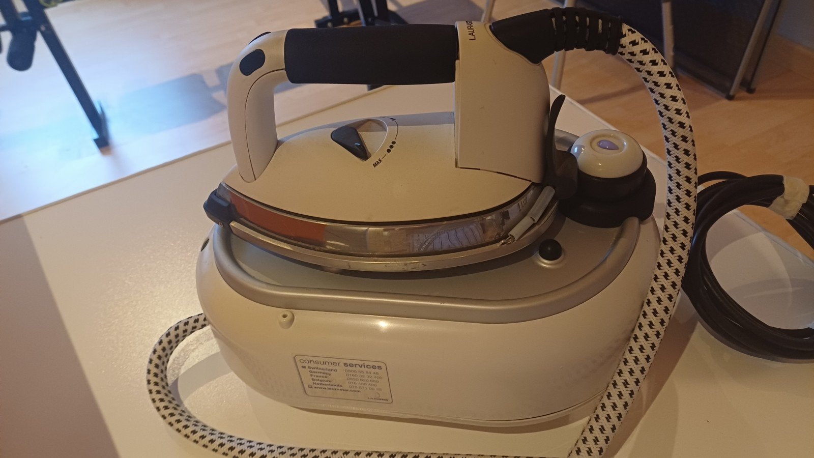 stoomstrijkijzer laurastar, Electroménager, Enlèvement, Utilisé, Fer à repasser avec cordon