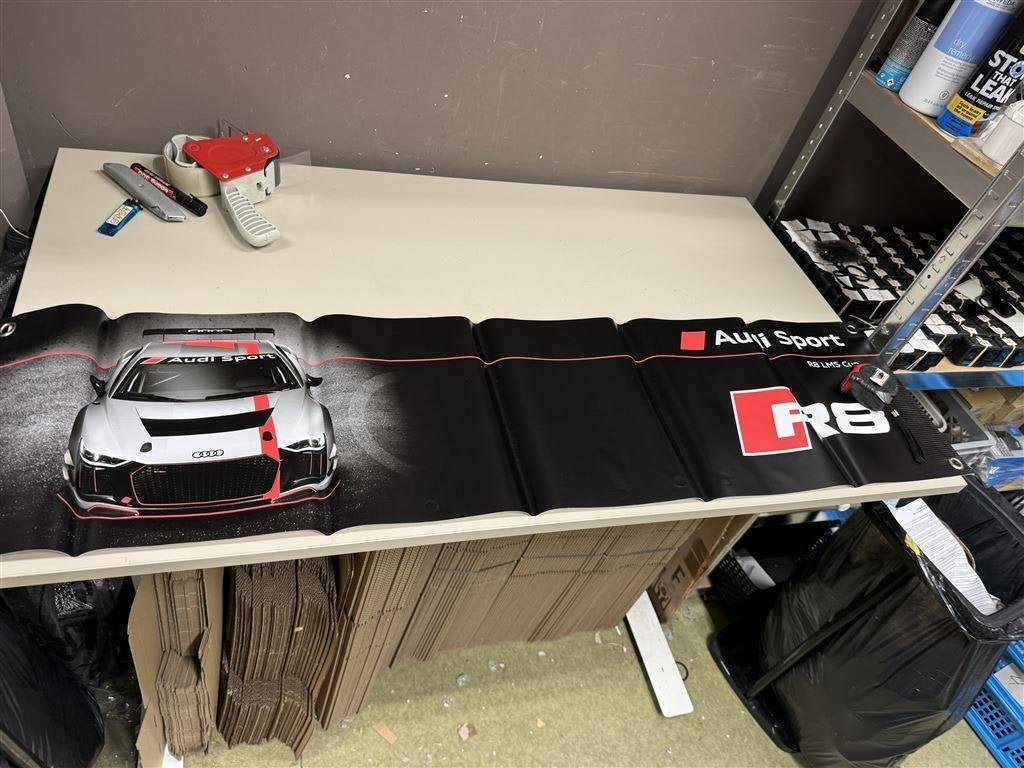 Audi R8 LMS Cup Garage Workshop Banner, Ophalen of Verzenden, Nieuw
