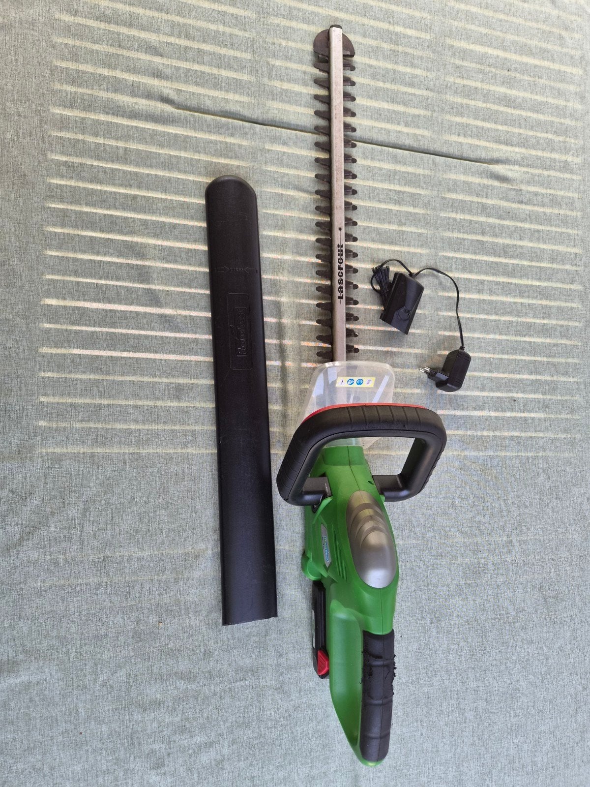 Elektrische heggenschaar op batterij snijlengte 45cm, Tuin en Terras, Heggenscharen, Ophalen