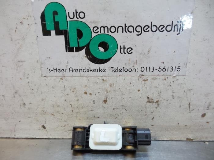 Détecteur airbag d'un Nissan Primera (Primera P02-), -, 3 mois de garantie, Utilisé, -