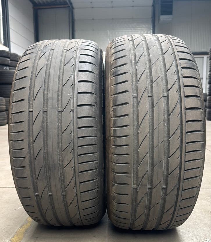 2455018 245/50/18 245/50R18 zomerbanden merk MAXXIS, Ophalen