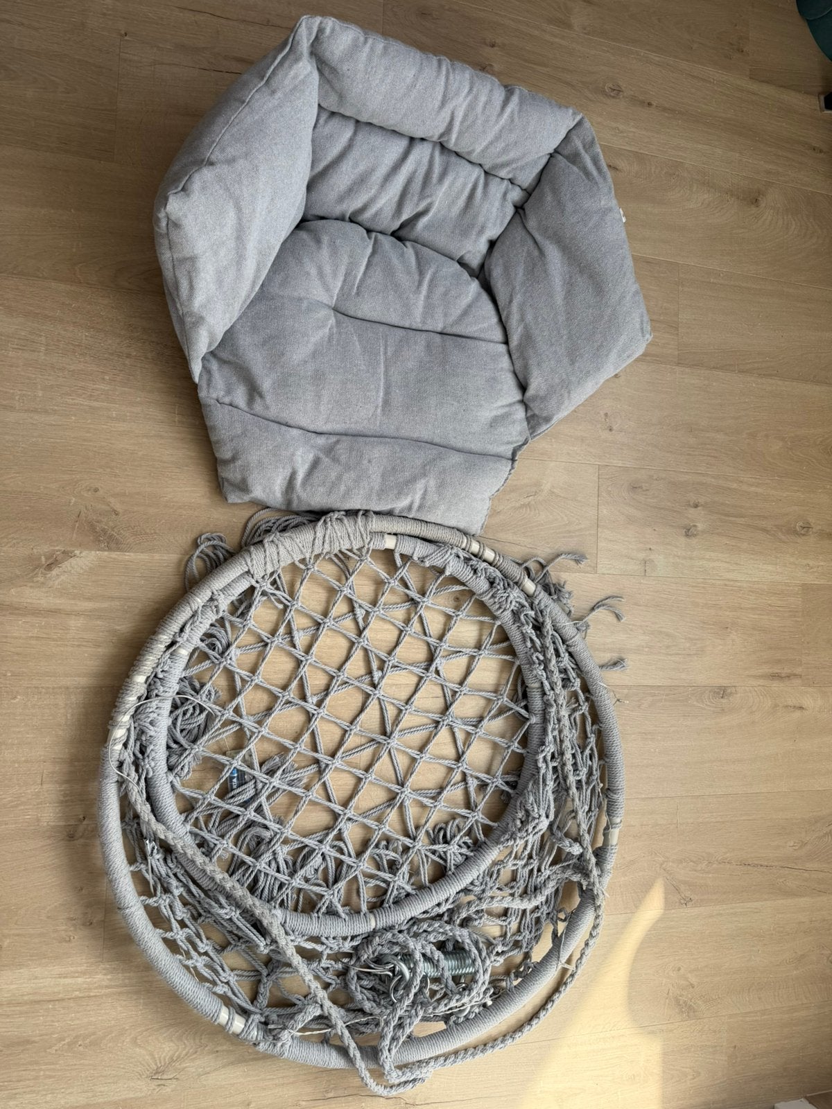 Fauteuil suspendu en macramé gris avec coussin, Maison & Meubles, Enlèvement, Comme neuf