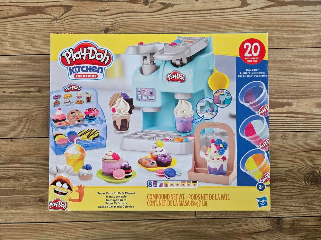 Plag-Doh kitchen creations ijswinkel, Ophalen