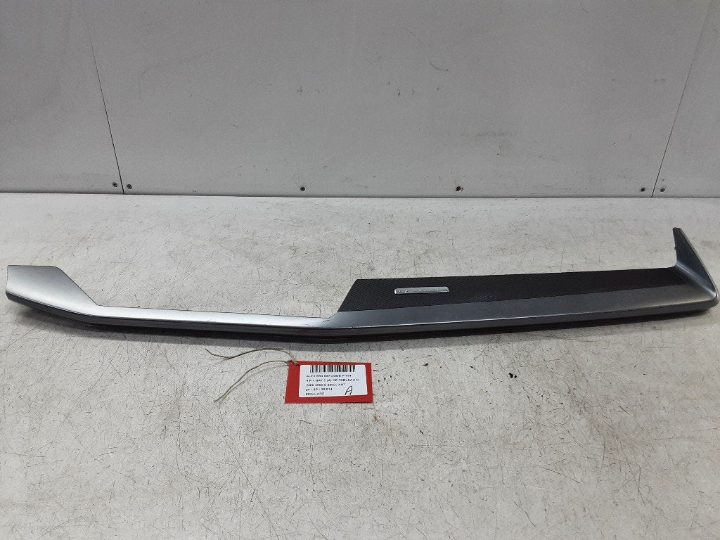 DIVERS MOULURE Audi RS 3 Sportback (8YA) (8Y1853190G), Mevr. I. Hauben, Audi, Utilisé, Rue de l'Espoir 34 34
4030  GRIVEGNÉE, BE