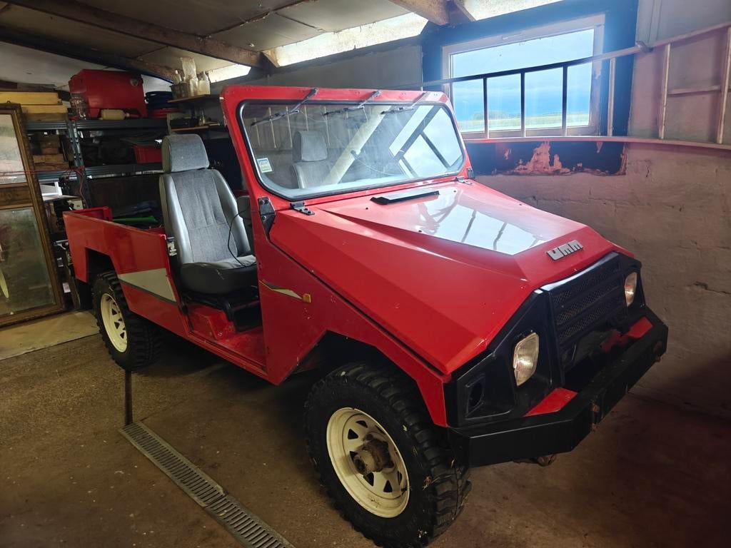 UMM Alter II – 1991 – Zeer zeldzame oldtimer 4x4, Autos, Rouge, Autres marques, Achat, 2 places