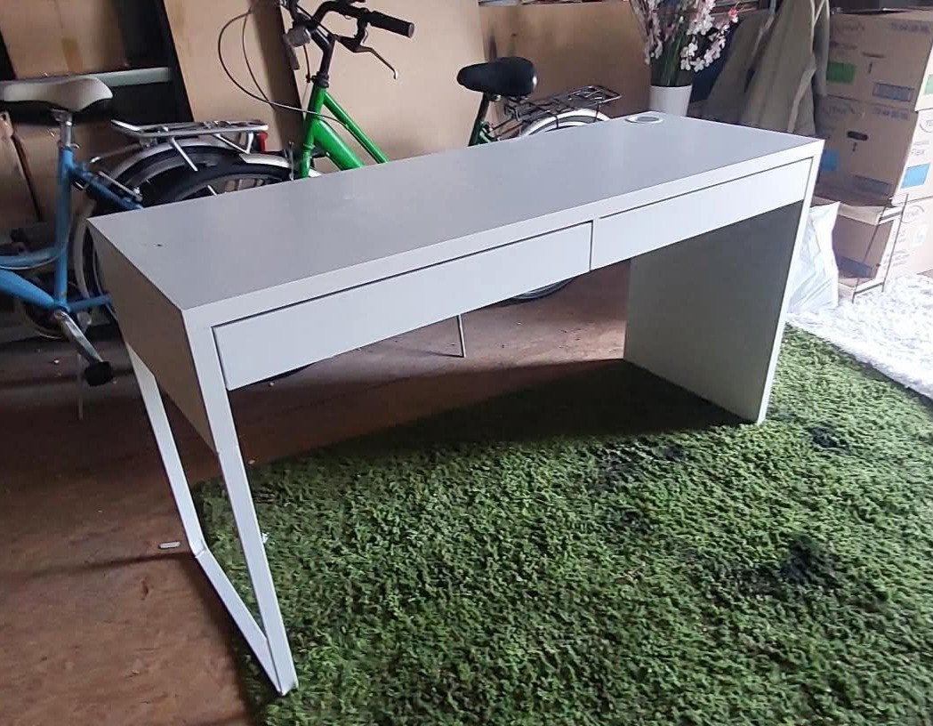 make up tafel met twee lades, Huis en Inrichting, Ophalen