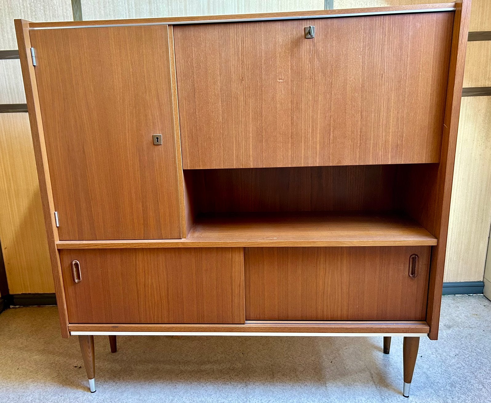 Vintage Deens design Highboard kast of dressoir, Ophalen, Gebruikt